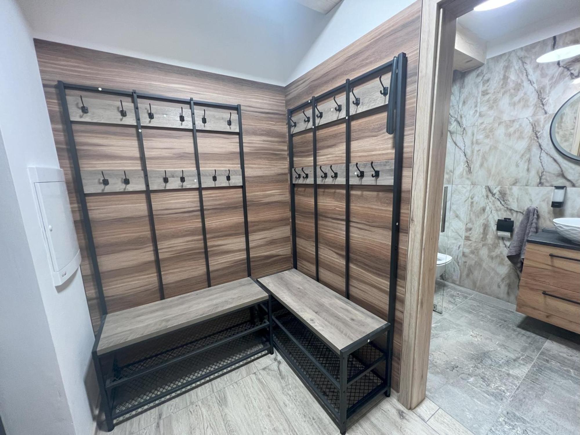 Chata Elegant Besenova Luaran gambar
